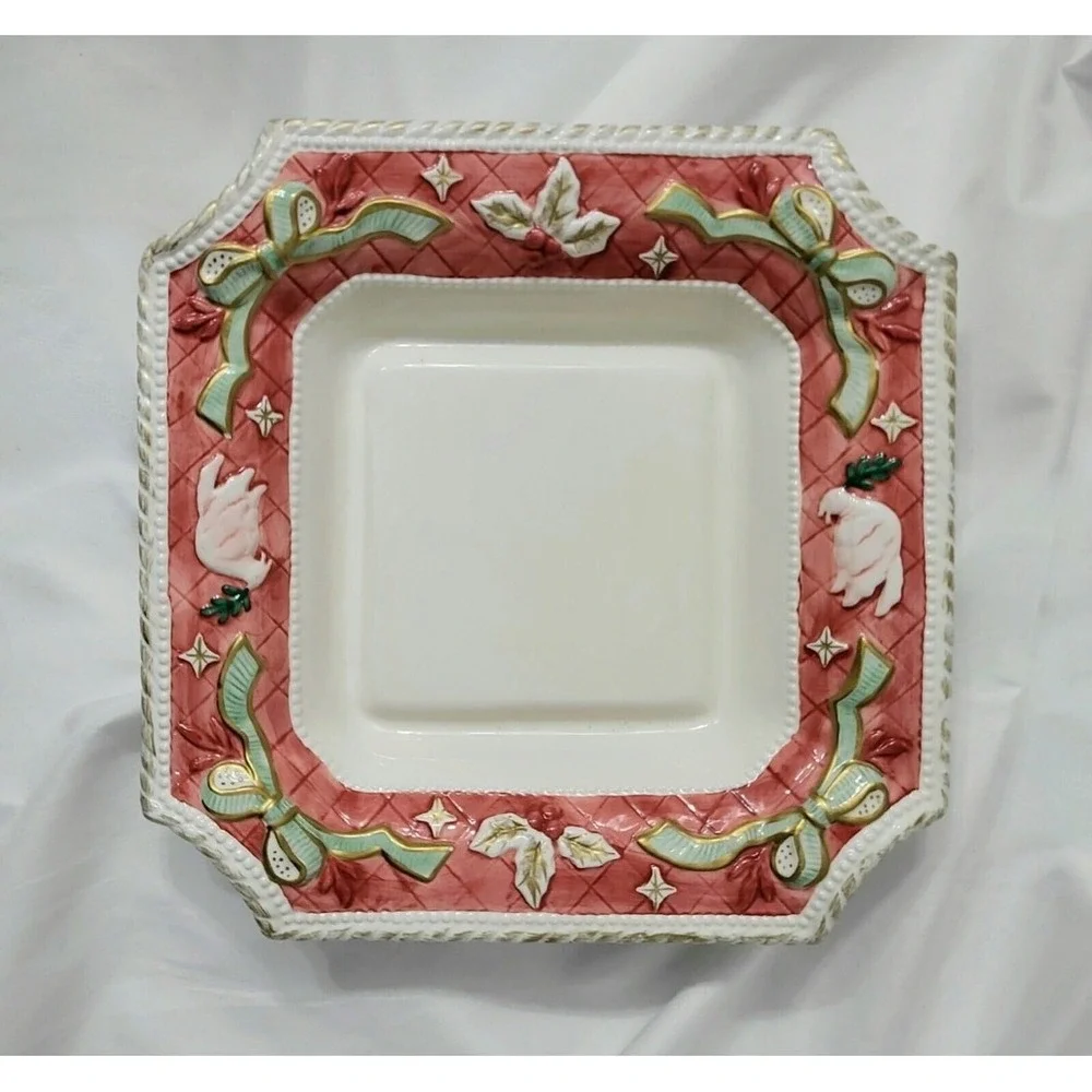 Vintage Claire Burke Holiday Collectibles 2001 Christmas Holly Ribbon Dish